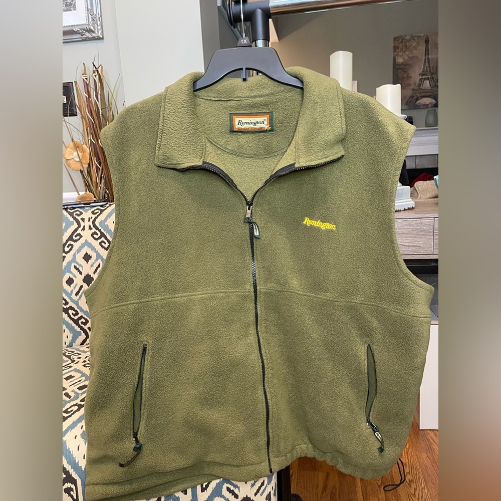Remington 2XL moss green men’s fleece vest